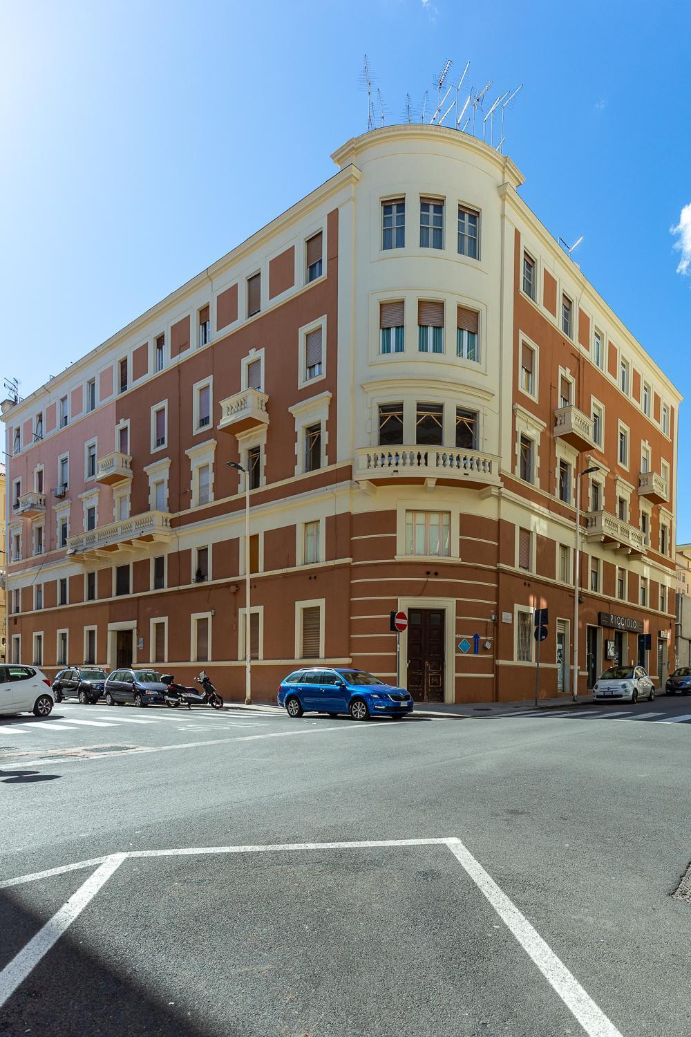 Hotel Ginett'S House à Cagliari Extérieur photo
